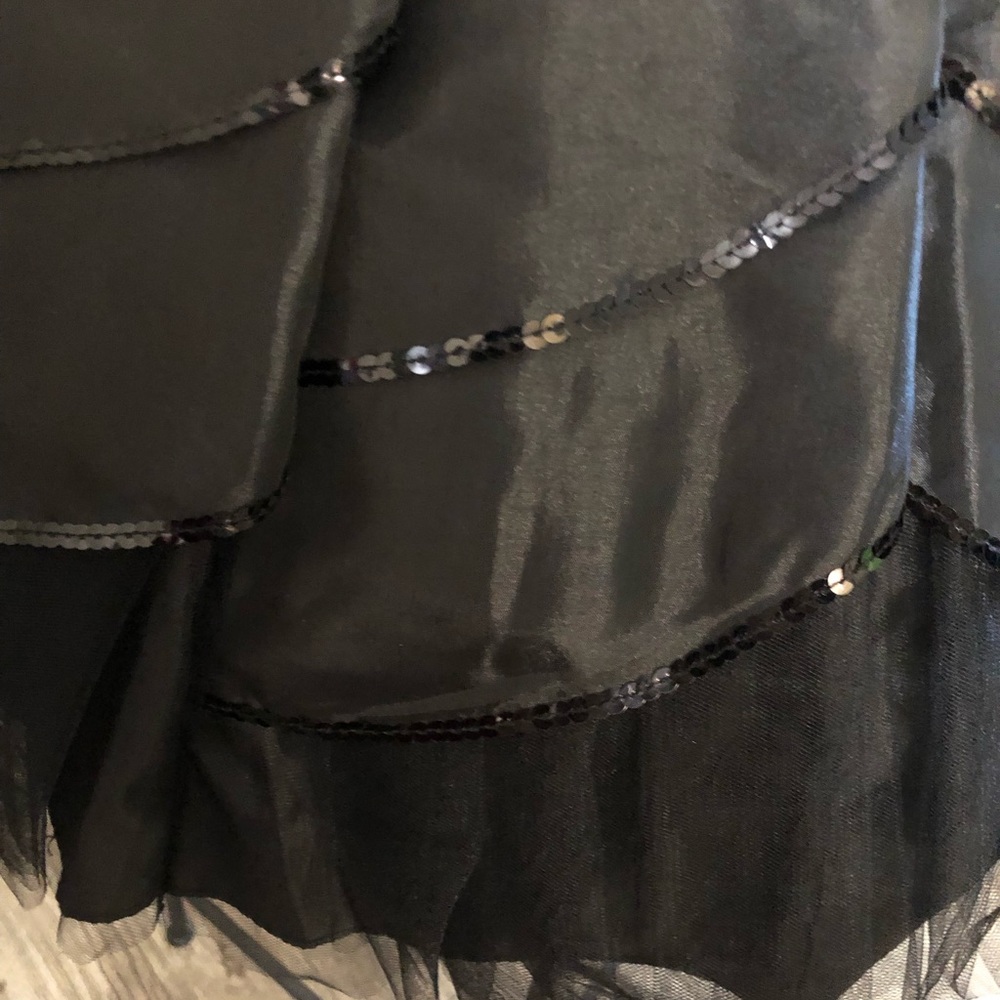 Beautiful Prom Dress. - Picture 2 of 5